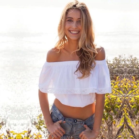 Tops - Crochet Lace Off Shoulder Cropped Top